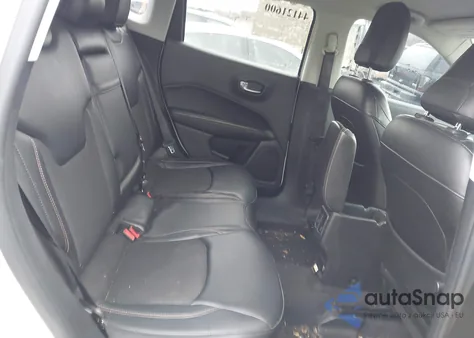 2018 Jeep Compass Latitude 4X4 из США, поврежденный, VIN 3C4NJDBB3JT161858